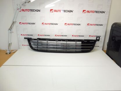 Grille de pare-chocs avant Peugeot 5008 9687437577 9686182677 7422E2